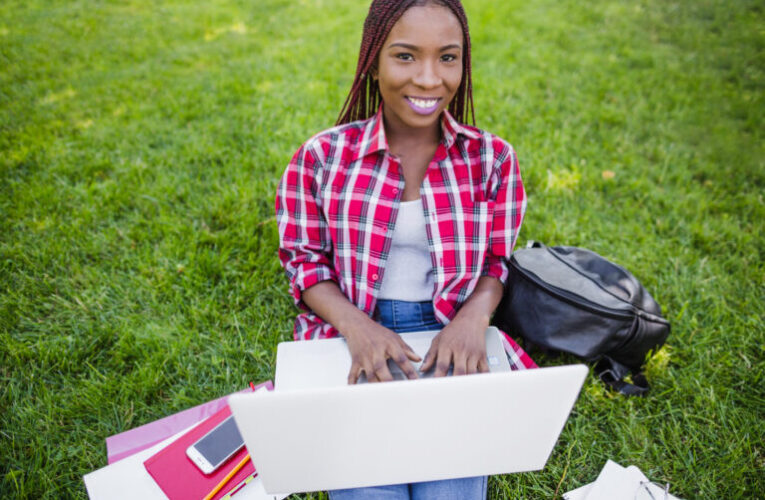10 Best Side Hustles for Nigerian University Students