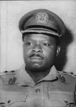 Biography of Robert Adeyinka Adebayo, Biafra war and death