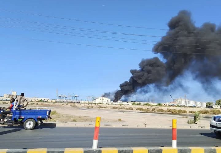Sudan says it may halt South Sudan oil exports after RSF attacks