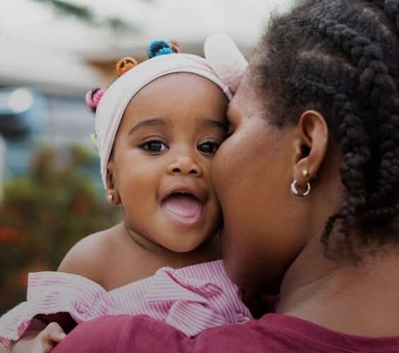 HOW IGALA BRING THEIR NEW BORN BABY TO OUTSIDE  DAYS AFTER BIRTH