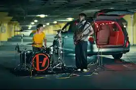 Twenty One Pilots – Drum Show